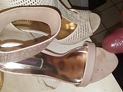 Cumming on my cousin heels
